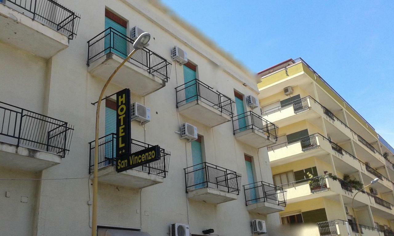Hotel San Vincenzo Soverato Marina Extérieur photo