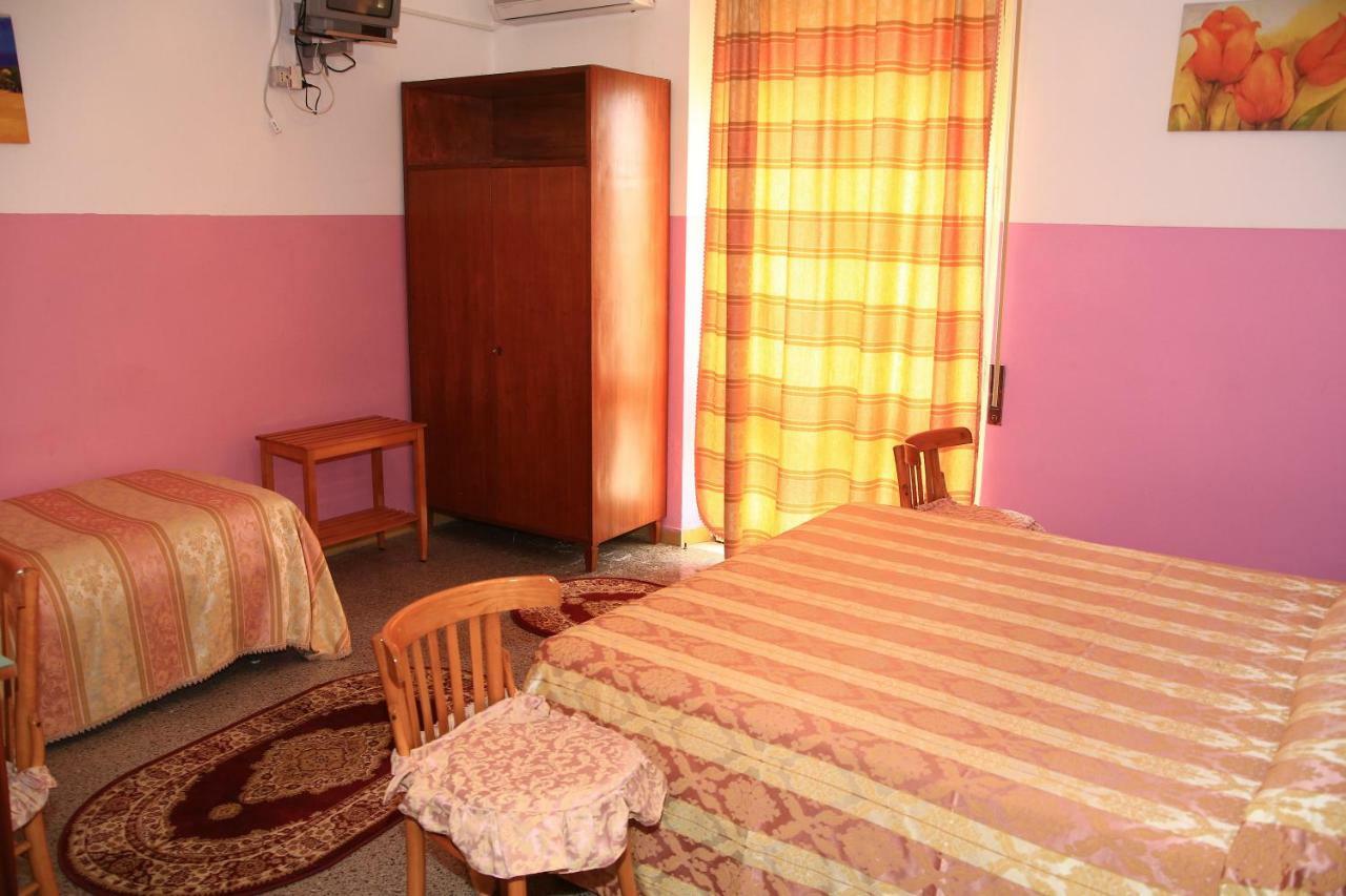 Hotel San Vincenzo Soverato Marina Extérieur photo